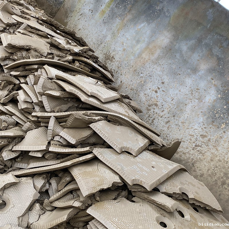 1946伟德官方网站-泥饼-图片